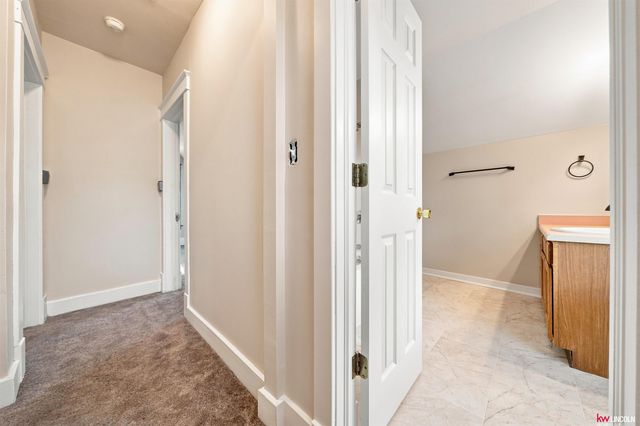 447 N 24Th Street, Lincoln, NE 68503