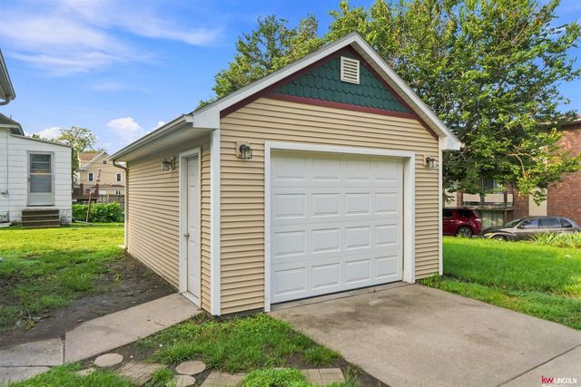 447 N 24Th Street, Lincoln, NE 68503