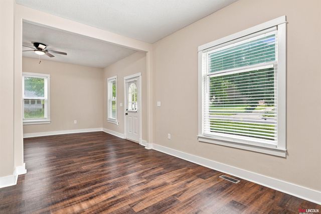 447 N 24Th Street, Lincoln, NE 68503