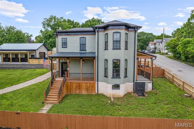 422 N 2nd Street, De Soto, MO 63020