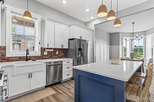 422 N 2nd Street, De Soto, MO 63020