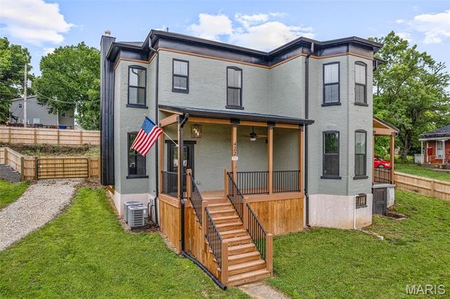 422 N 2nd Street, De Soto, MO 63020