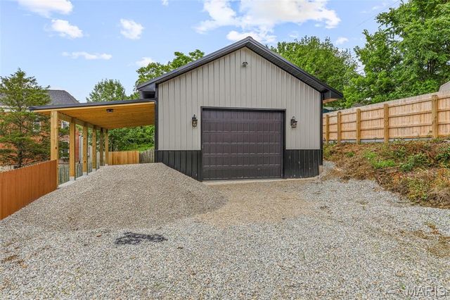 422 N 2nd Street, De Soto, MO 63020