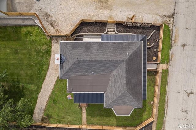 422 N 2nd Street, De Soto, MO 63020