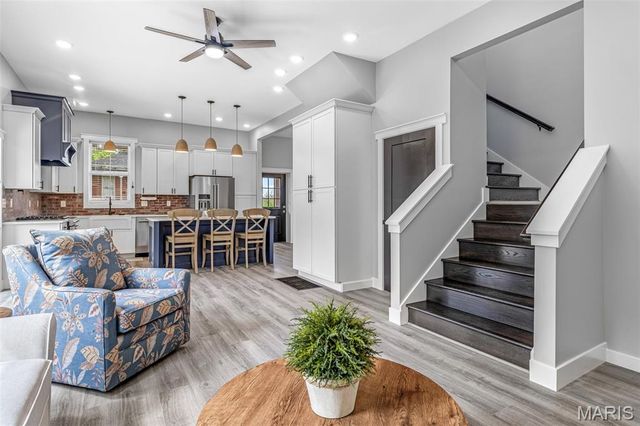 422 N 2nd Street, De Soto, MO 63020