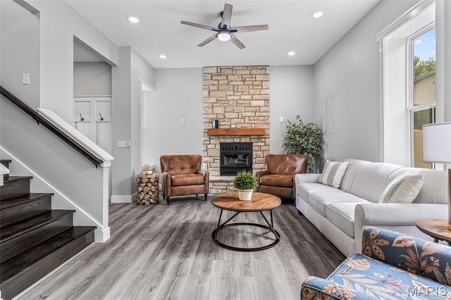 422 N 2nd Street, De Soto, MO 63020