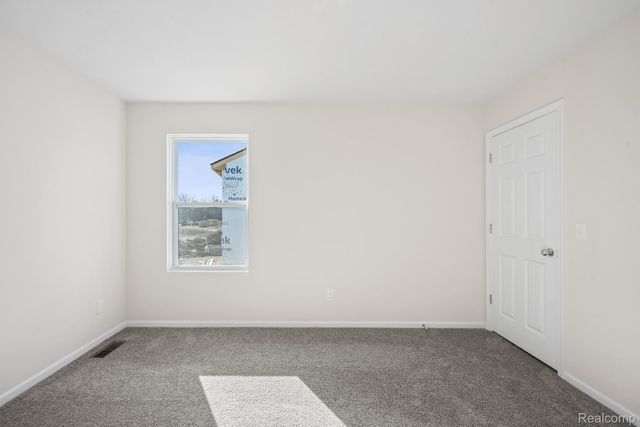 414 Hidden River W, Holly Township, MI 48442