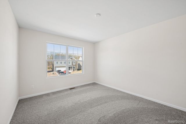 414 Hidden River W, Holly Township, MI 48442