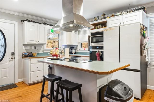 2961 Wormranch Road, Haw River, NC 27258