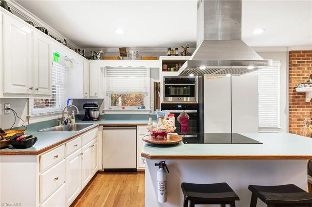 2961 Wormranch Road, Haw River, NC 27258