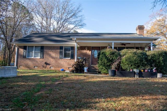 2961 Wormranch Road, Haw River, NC 27258