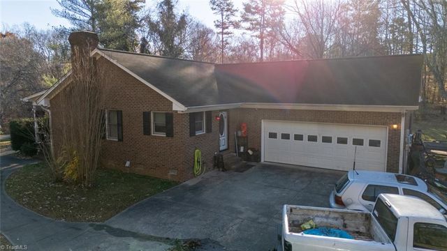 2961 Wormranch Road, Haw River, NC 27258