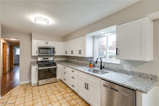 3901 Moreland Avenue, Stow, OH 44224