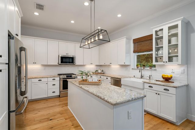 1098 Yucca Dr, El Dorado Hills, CA 95762