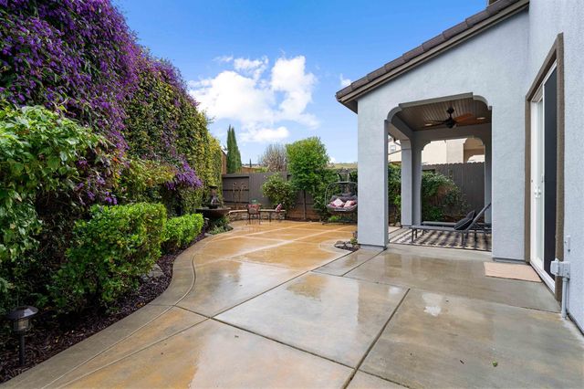 1098 Yucca Dr, El Dorado Hills, CA 95762