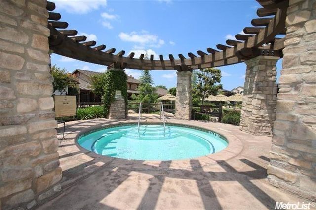 1098 Yucca Dr, El Dorado Hills, CA 95762