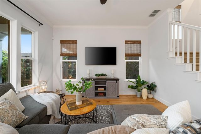 1098 Yucca Dr, El Dorado Hills, CA 95762