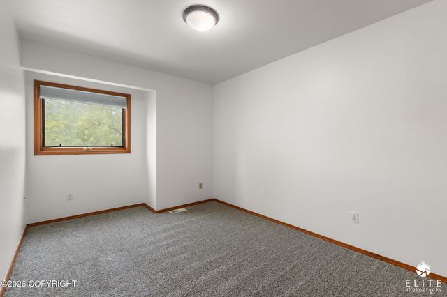 18631 Little Cape Circle, Eagle River, AK 99577