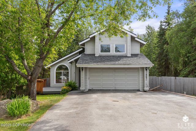 18631 Little Cape Circle, Eagle River, AK 99577