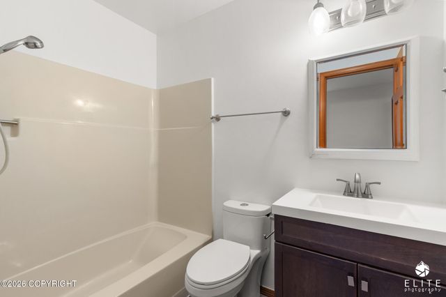 18631 Little Cape Circle, Eagle River, AK 99577