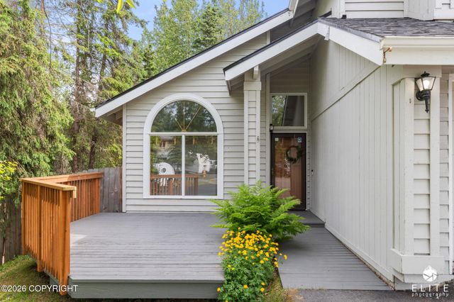 18631 Little Cape Circle, Eagle River, AK 99577