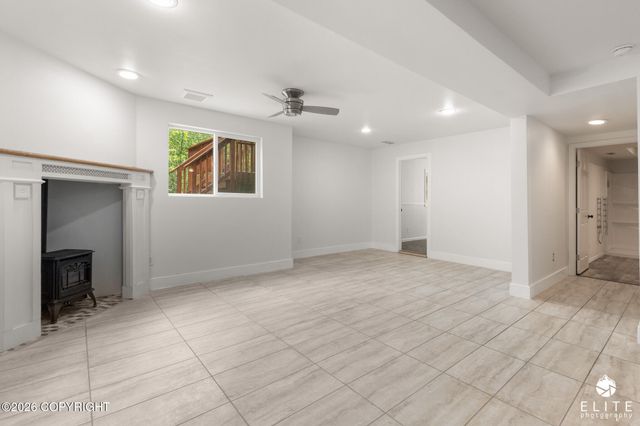 18631 Little Cape Circle, Eagle River, AK 99577