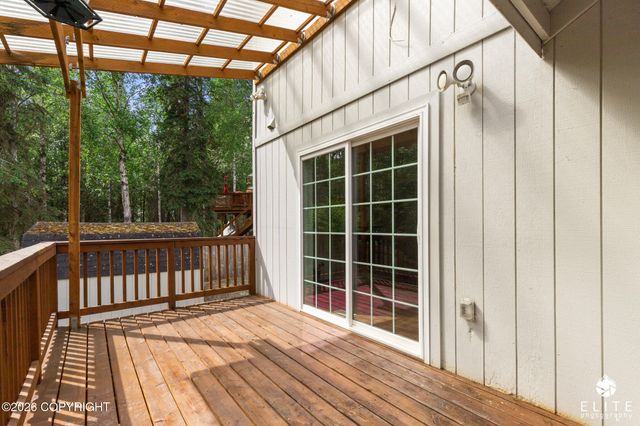 18631 Little Cape Circle, Eagle River, AK 99577