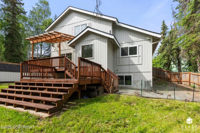 18631 Little Cape Circle, Eagle River, AK 99577
