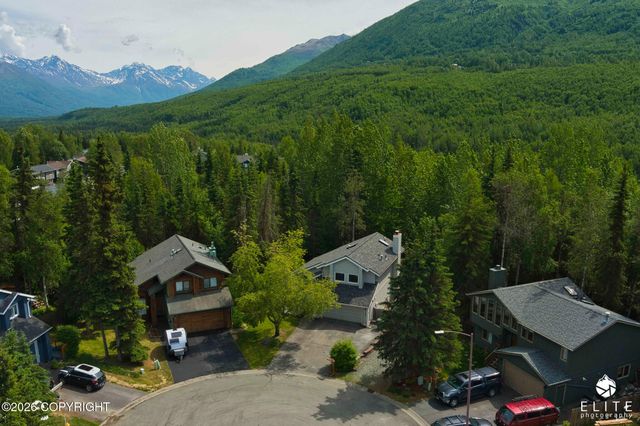 18631 Little Cape Circle, Eagle River, AK 99577
