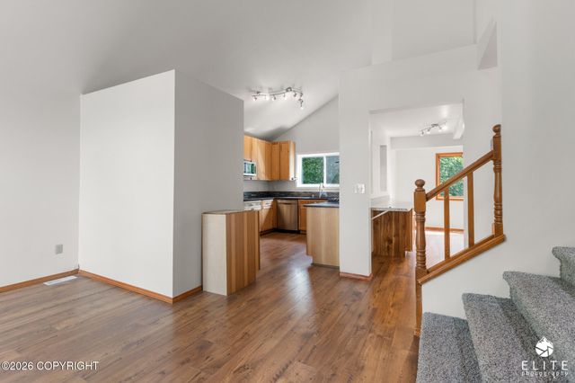 18631 Little Cape Circle, Eagle River, AK 99577