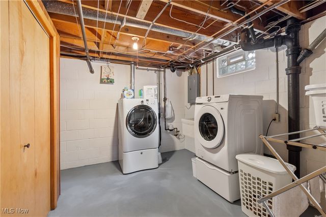 2595 Sand Run Pky, Fairlawn, OH 44333