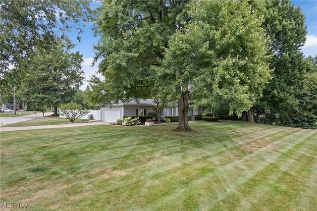 2595 Sand Run Pky, Fairlawn, OH 44333