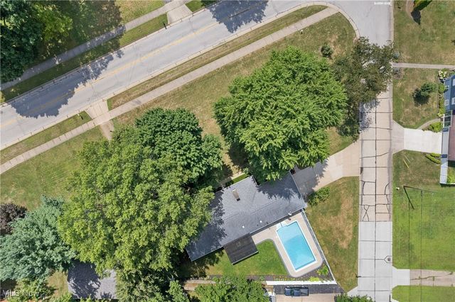 2595 Sand Run Pky, Fairlawn, OH 44333