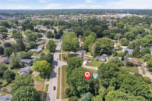 2595 Sand Run Pky, Fairlawn, OH 44333