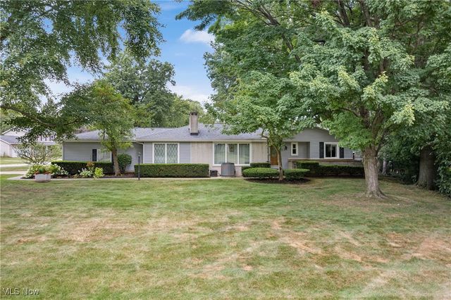 2595 Sand Run Pky, Fairlawn, OH 44333