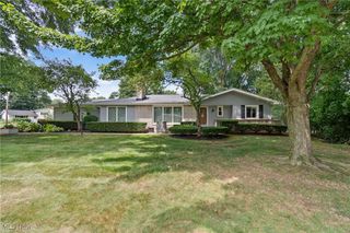 2595 Sand Run Pky, Fairlawn, OH 44333