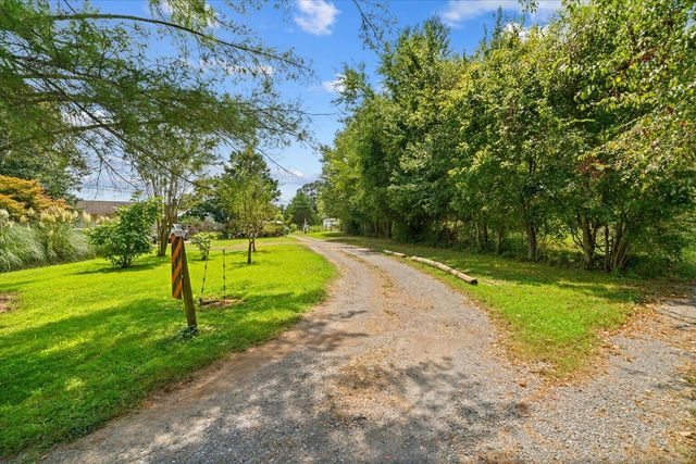1506 Meadowlark Drive NE, Dalton, GA 30721