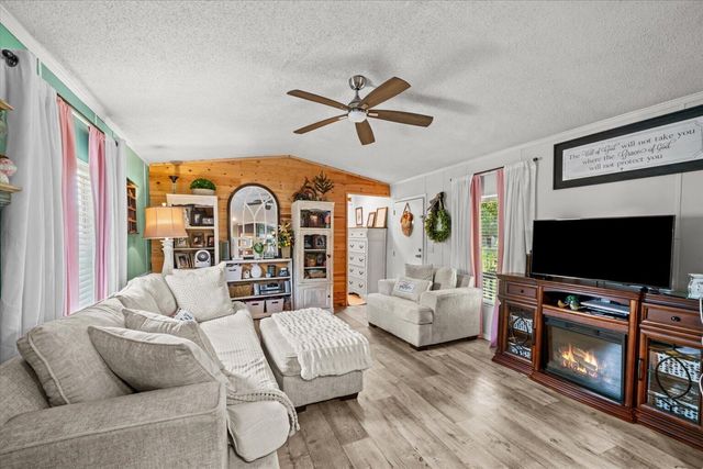 1506 Meadowlark Drive NE, Dalton, GA 30721