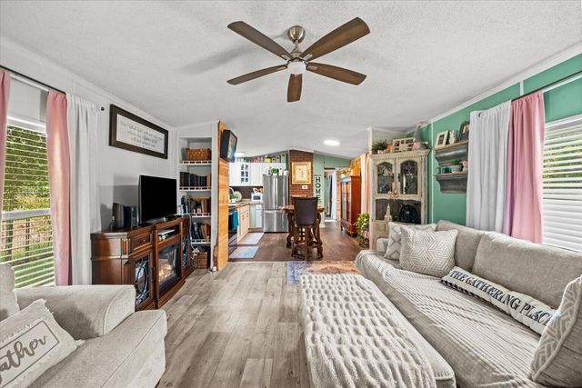 1506 Meadowlark Drive NE, Dalton, GA 30721