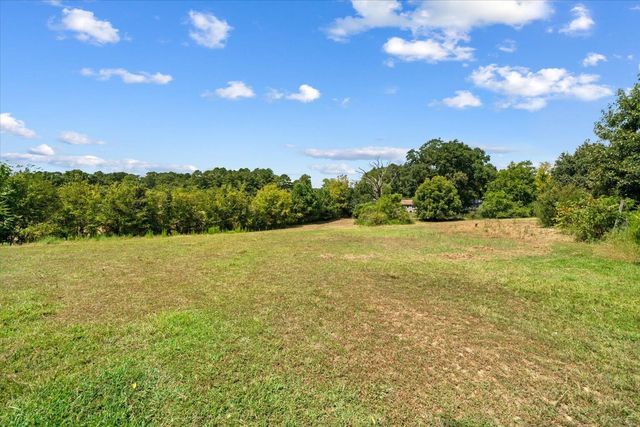 1506 Meadowlark Drive NE, Dalton, GA 30721