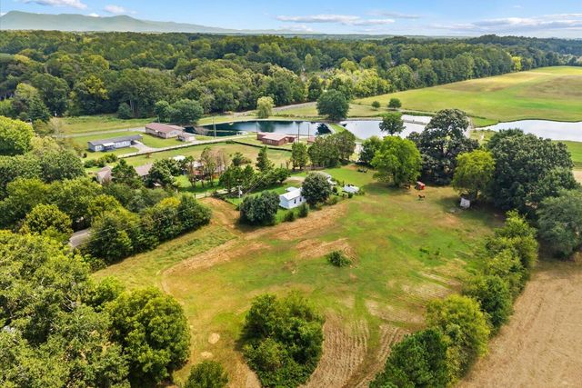 1506 Meadowlark Drive NE, Dalton, GA 30721