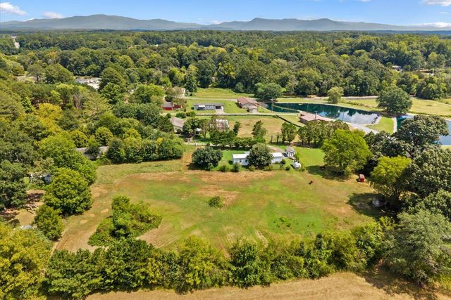 1506 Meadowlark Drive NE, Dalton, GA 30721