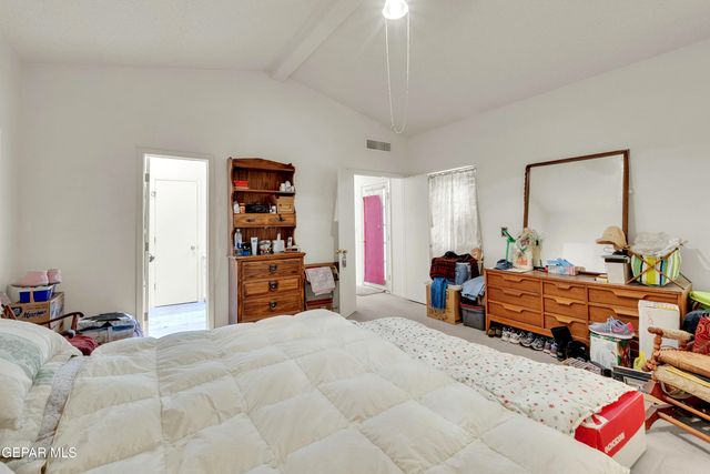 221 N Alto Mesa A, El Paso, TX 79912