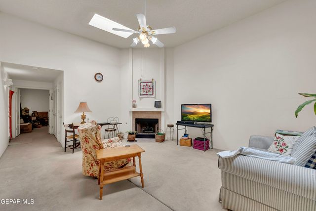 221 N Alto Mesa A, El Paso, TX 79912