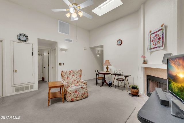 221 N Alto Mesa A, El Paso, TX 79912