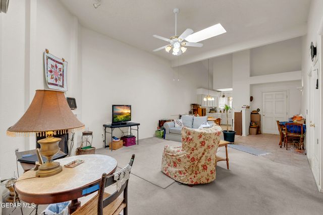 221 N Alto Mesa A, El Paso, TX 79912