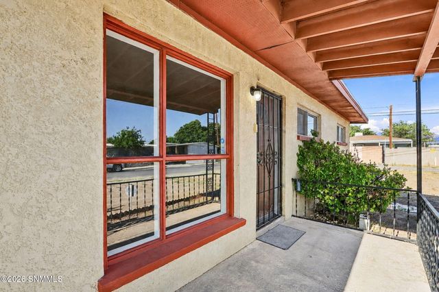 815 Montana Avenue, Las Cruces, NM 88001