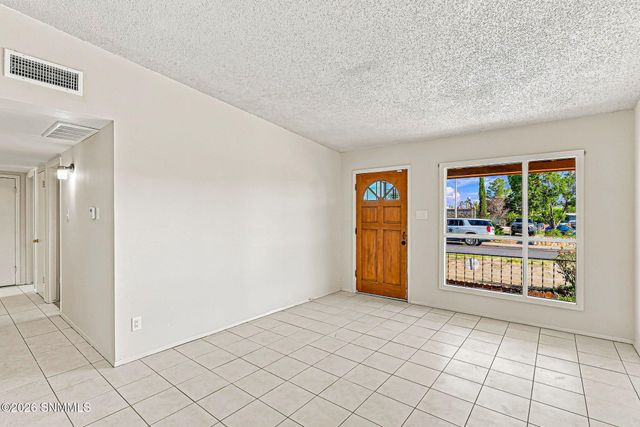 815 Montana Avenue, Las Cruces, NM 88001