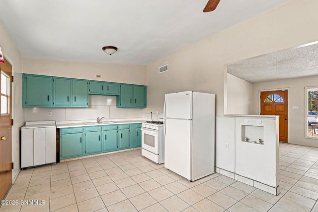 815 Montana Avenue, Las Cruces, NM 88001
