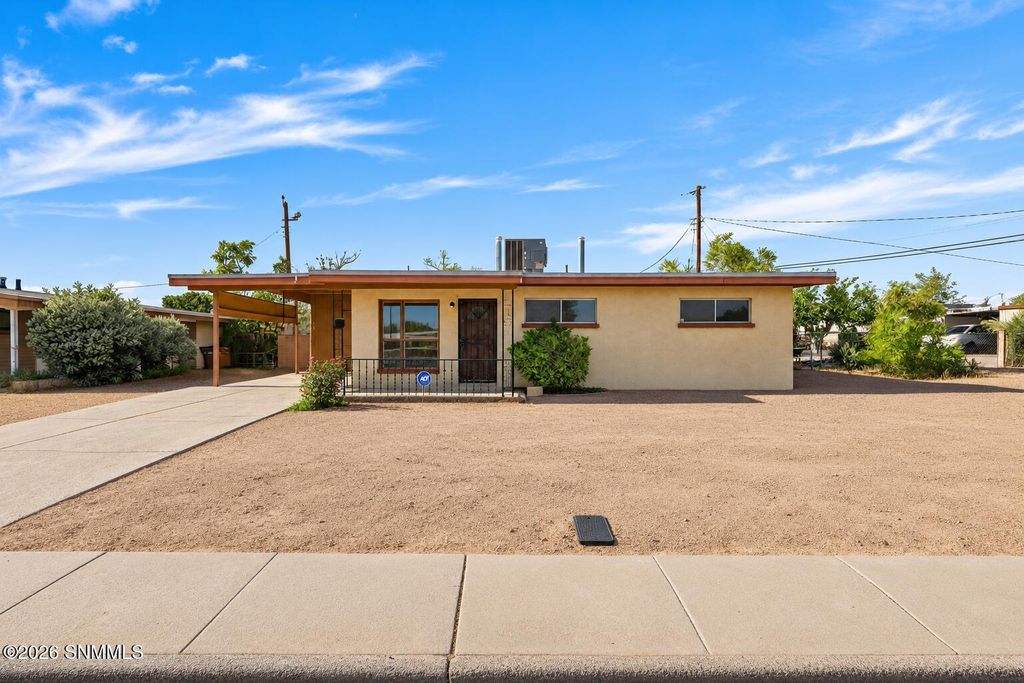 815 Montana Avenue, Las Cruces, NM 88001